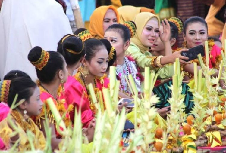 Tradisi Kabuenga, Cara Unik Wakatobi Menemukan Jodoh Tanpa Aplikasi Kencan