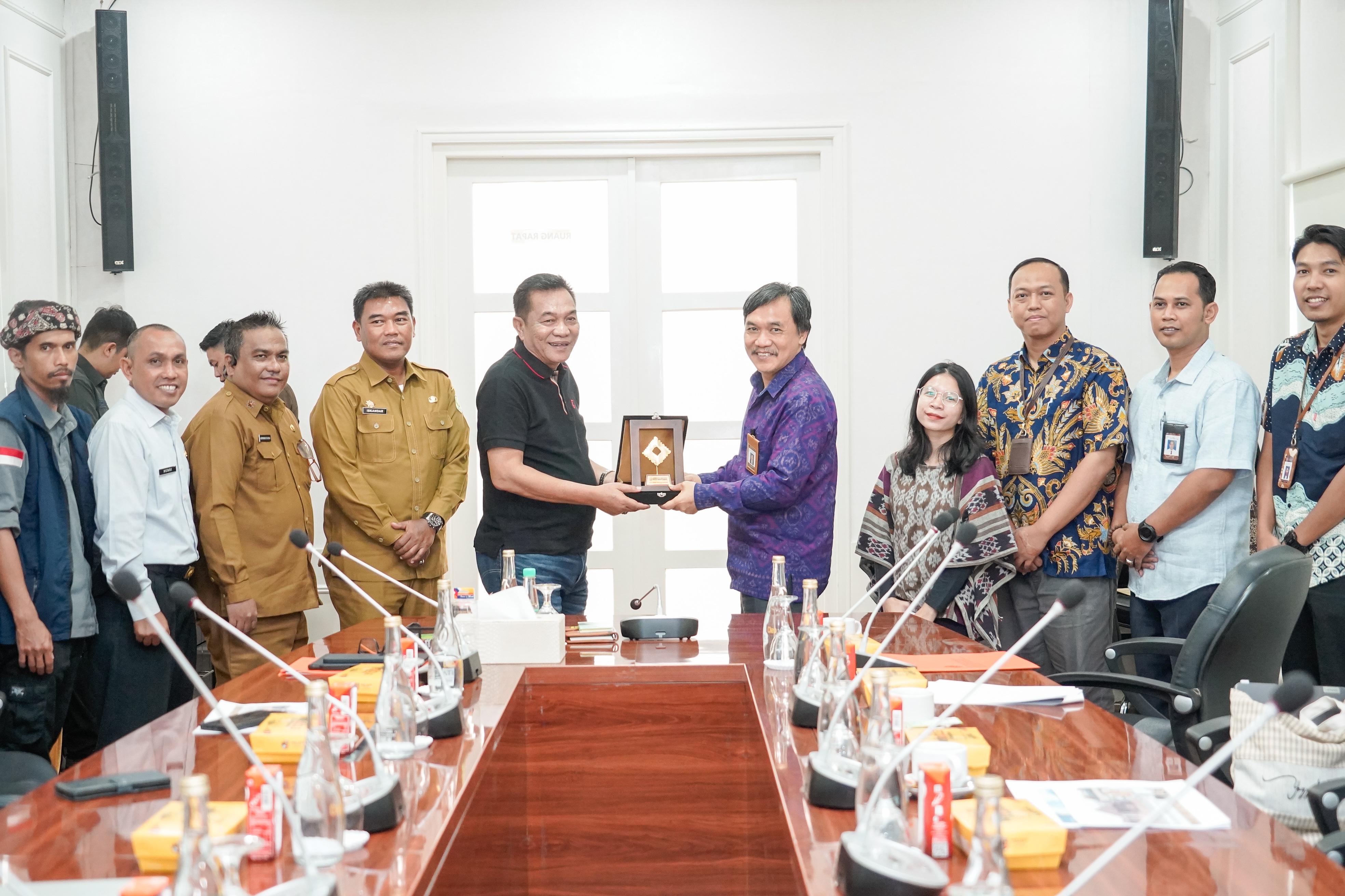 Wagub Sumsel Tegaskan K3 Sebagai Kunci Ekosistem Kerja Unggul di ICC-OSH 2025 Palembang