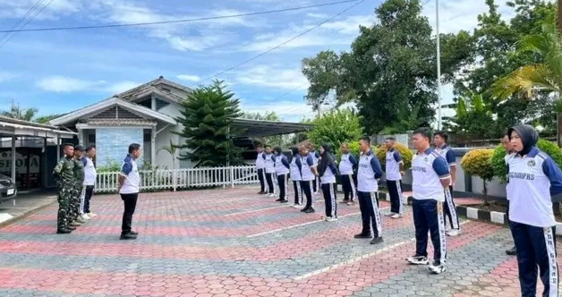 Petugas Lapas Empat Lawang Gelar Kegiatan Fisik, Mental, dan Disiplin untuk Tingkatkan Kekompakan