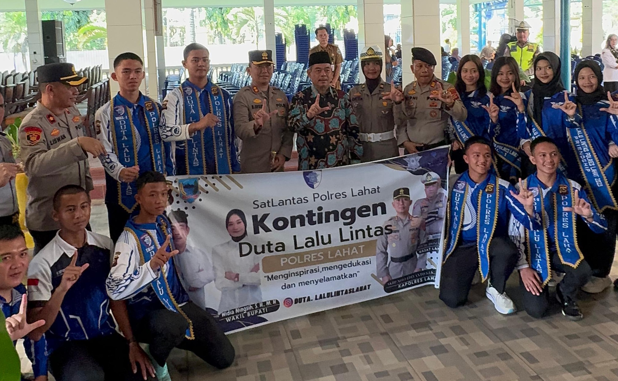 Bupati Lahat Lepas Kontingen Duta Lalu Lintas, Harapkan Pulang Bawa Kemenangan