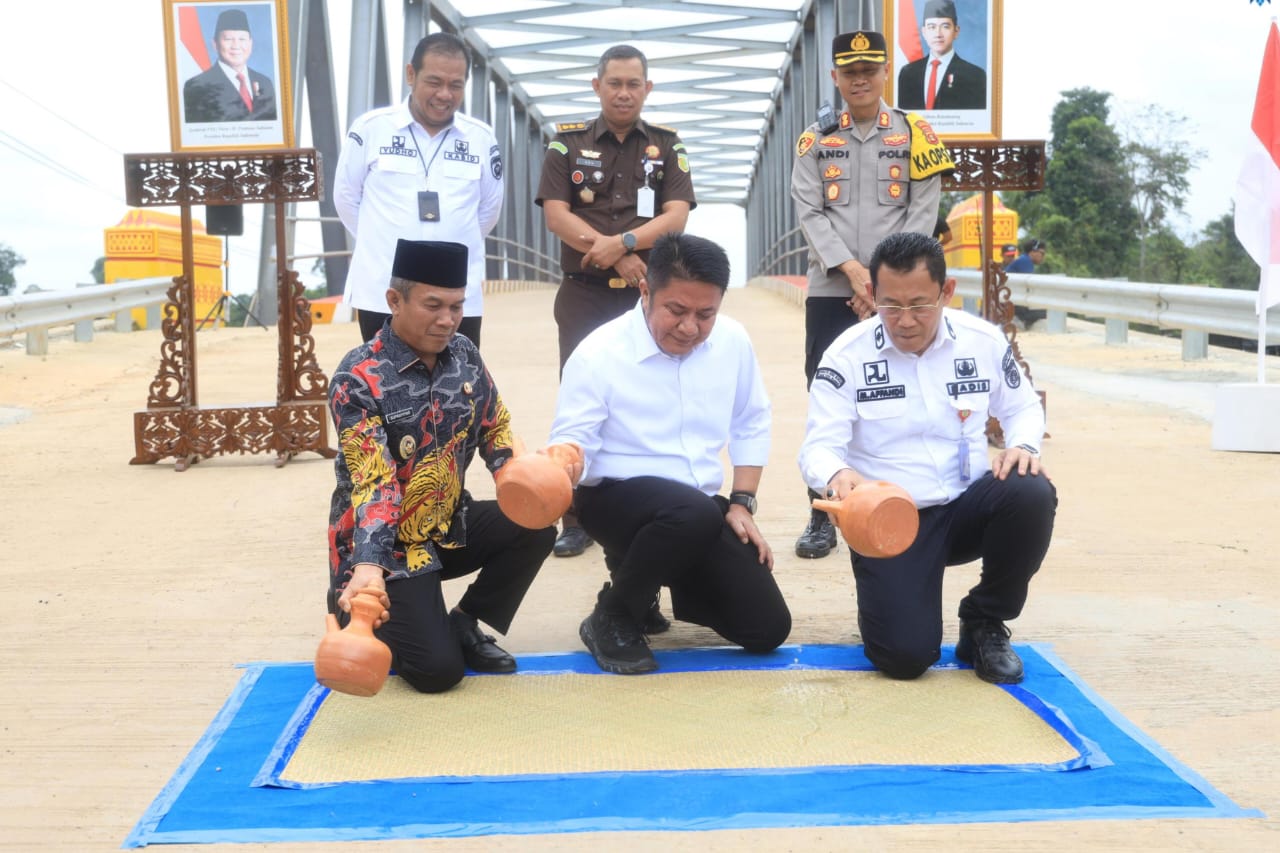 Gubernur Sumsel Resmikan Empat Jembatan Beton Penghubung Mura-Pali