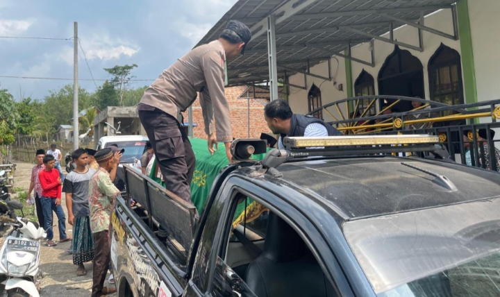 Polsek Muara Pinang Bantu Antar Jenazah dengan Mobil Dinas, Wujud Nyata Pelayanan Humanis Polri 