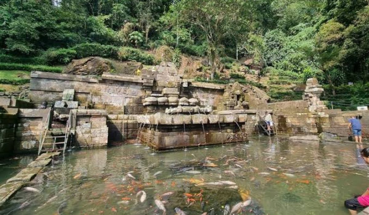 Mata Air Suci di Lereng Gunung Penanggungan: Keajaiban Alam dan Spiritualitas