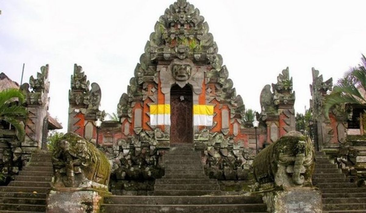 Sejarah Pura Pusering Jagat, Pura Tertua di Bali