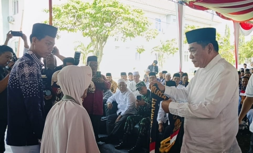 Dua Jamaah Gagal Berangkat, 193 Calon Haji Muba Dilepas Bupati dengan Haru dan Doa