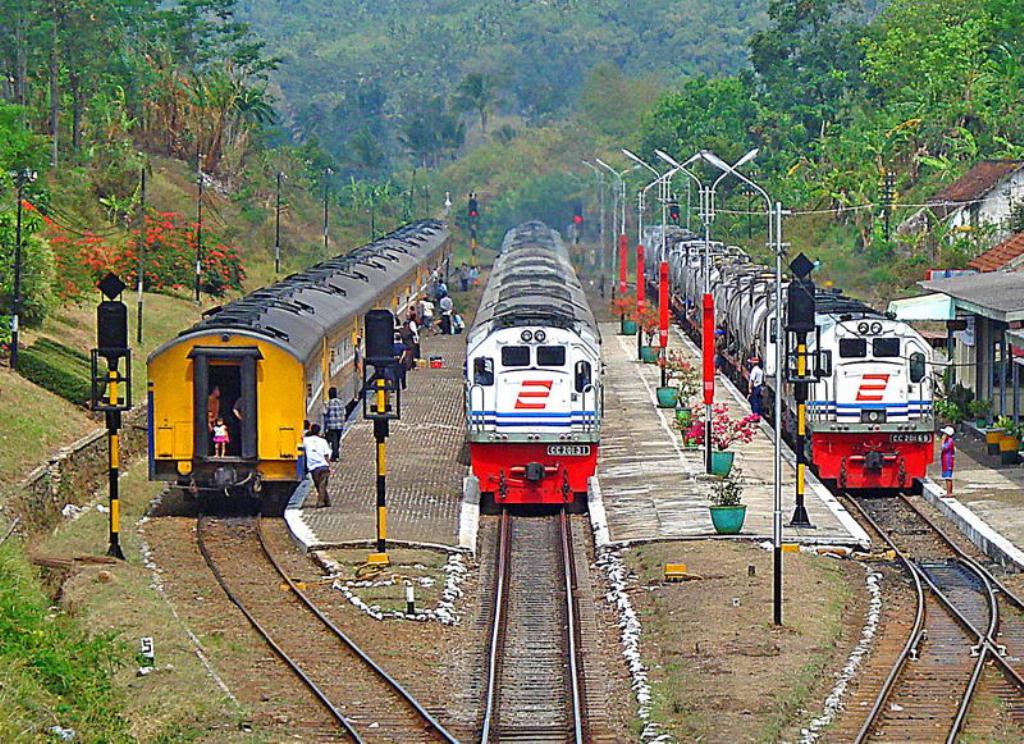 Cerita Dari Semarang Jawa Tengah, Ada Kisah Kereta Berjalan Sendiri, Melintasi 2 Stasiun