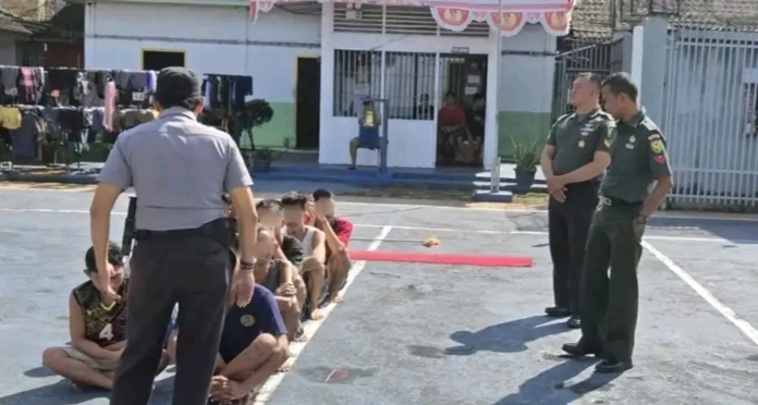 Lapas Empat Lawang Gandeng Koramil Tebing Tinggi Gelar Razia di Blok Hunian