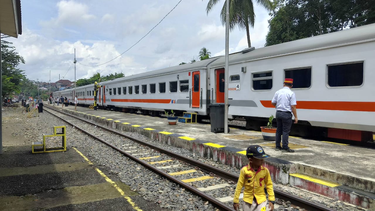 Lonjakan Pemesanan Tiket Kereta Api Lebaran 2025 di Palembang Capai 91%