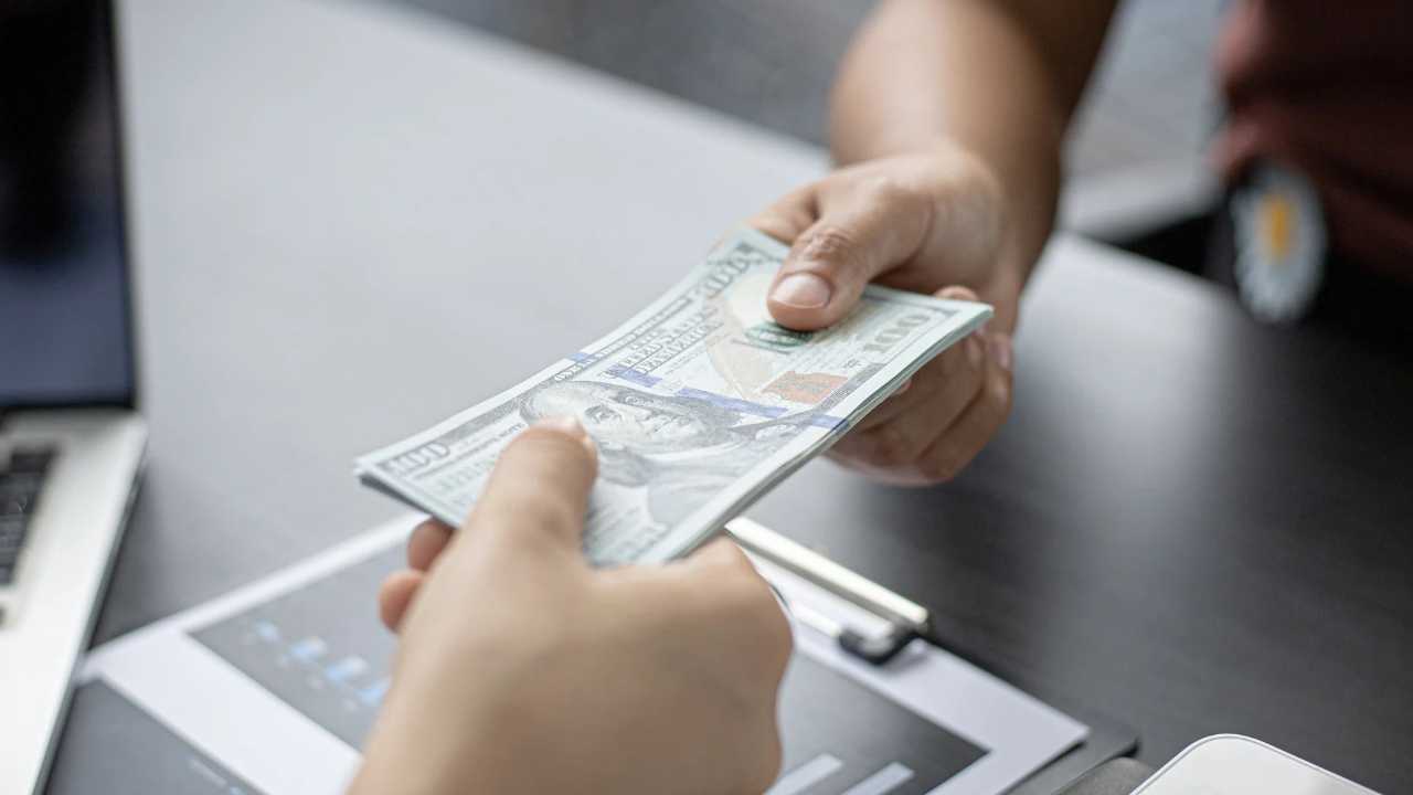 Panduan Memilih Aplikasi Pinjaman Online Terbaik dan Aman di Tahun 2023