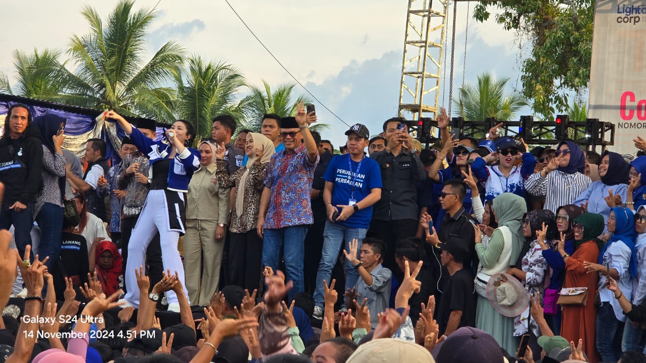 Kampanye Akbar Joncik-Arifa'i, Ribuan Warga Siap Menangkan Empat Lawang MADANI Jilid II