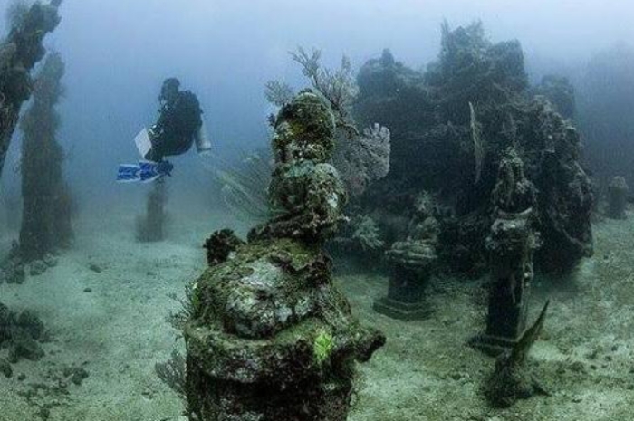 Misteri di Balik Kecantikan Kuil Bawah Laut Pulau Bali