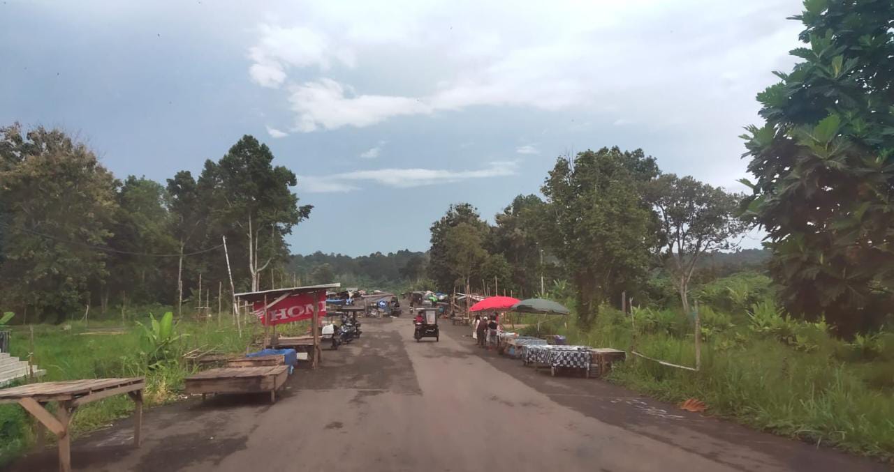 Pasar Pulau Emas Kembali Tak Beraturan, Banyak Pedagang Membandel