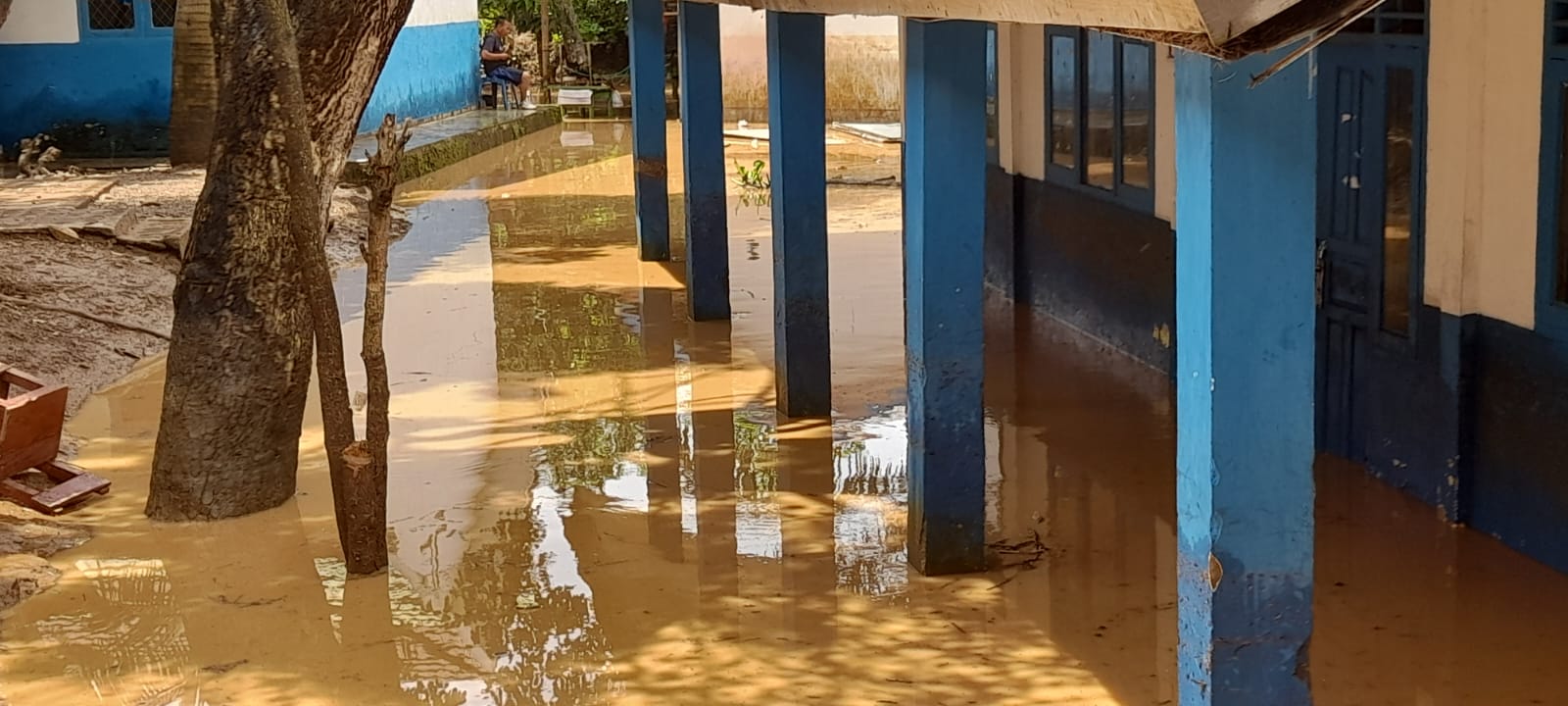 SMKN 1 Empat Lawang Terendam Banjir