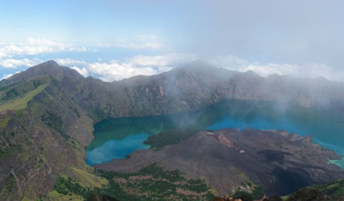 Persiapan Mendaki Gunung Rinjani Tips dan Trik yang Perlu Kamu Ketahui