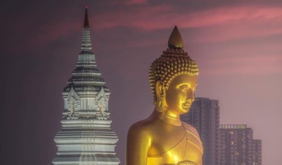 Perayaan Waisak di Thailand: Mengulik Tradisi dan Kehidupan Keagamaan