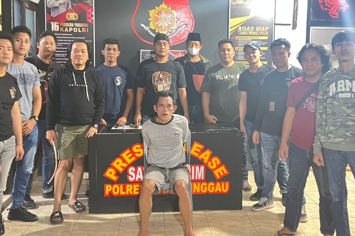 Petantang-petenteng Pistol di Pinggang, Warga Curiga Lapor Polisi Lalu Ditangkap