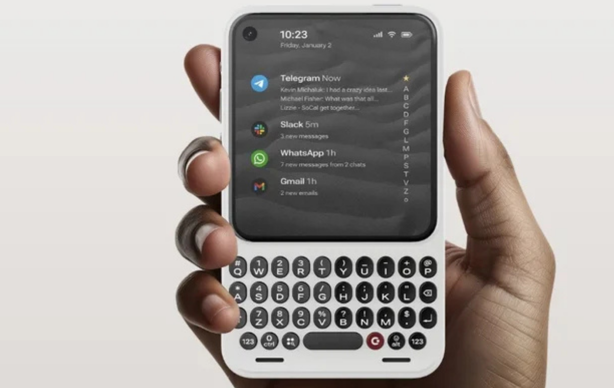Bukan BlackBerry, 4 Smartphone Android Ini Masih Punya Keyboard QWERTY Fisik di 2026