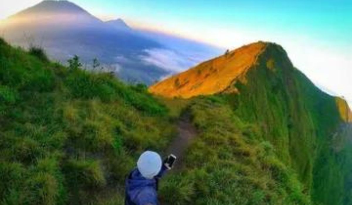 Liburan di Gunung Andong: Keindahan Alam dan Keunikan di Magelang, Jawa Tengah