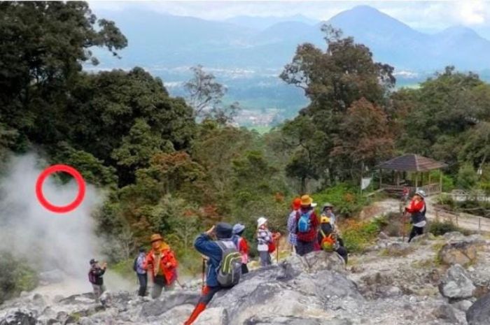 Mengungkap Cerita Pertemuan Ajaib Pendaki dengan Makhluk Bunian di Perbukitan Jawa Barat