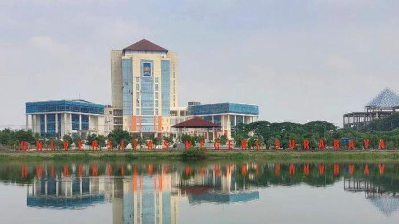 Seleksi Mandiri Universitas Negeri Surabaya (Unesa) 2024: Lima Jalur yang Masih Terbuka