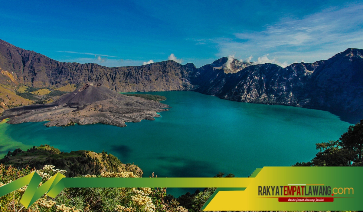 Misteri dan Keajaiban Danau Segara Anak di Tengah Gunung Rinjani