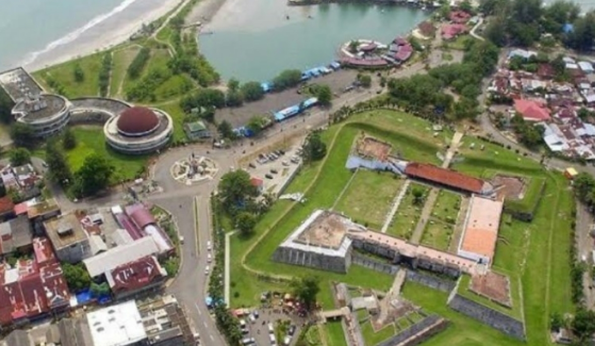 Keindahan Wisata Bengkulu, Mulai dari Pantai dengan Pasir Putihnya hingga Pemandangan di Puncak Gunung