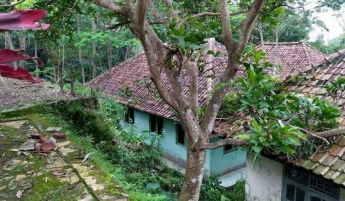 Kisah Kelam Dusun Cimeong: Desa Mati di Kabupaten Kuningan