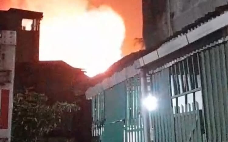 Tragis! Rumah di Jalan Sayangan Ludes Terbakar, Korsleting Listrik Diduga Jadi Penyebab Utama