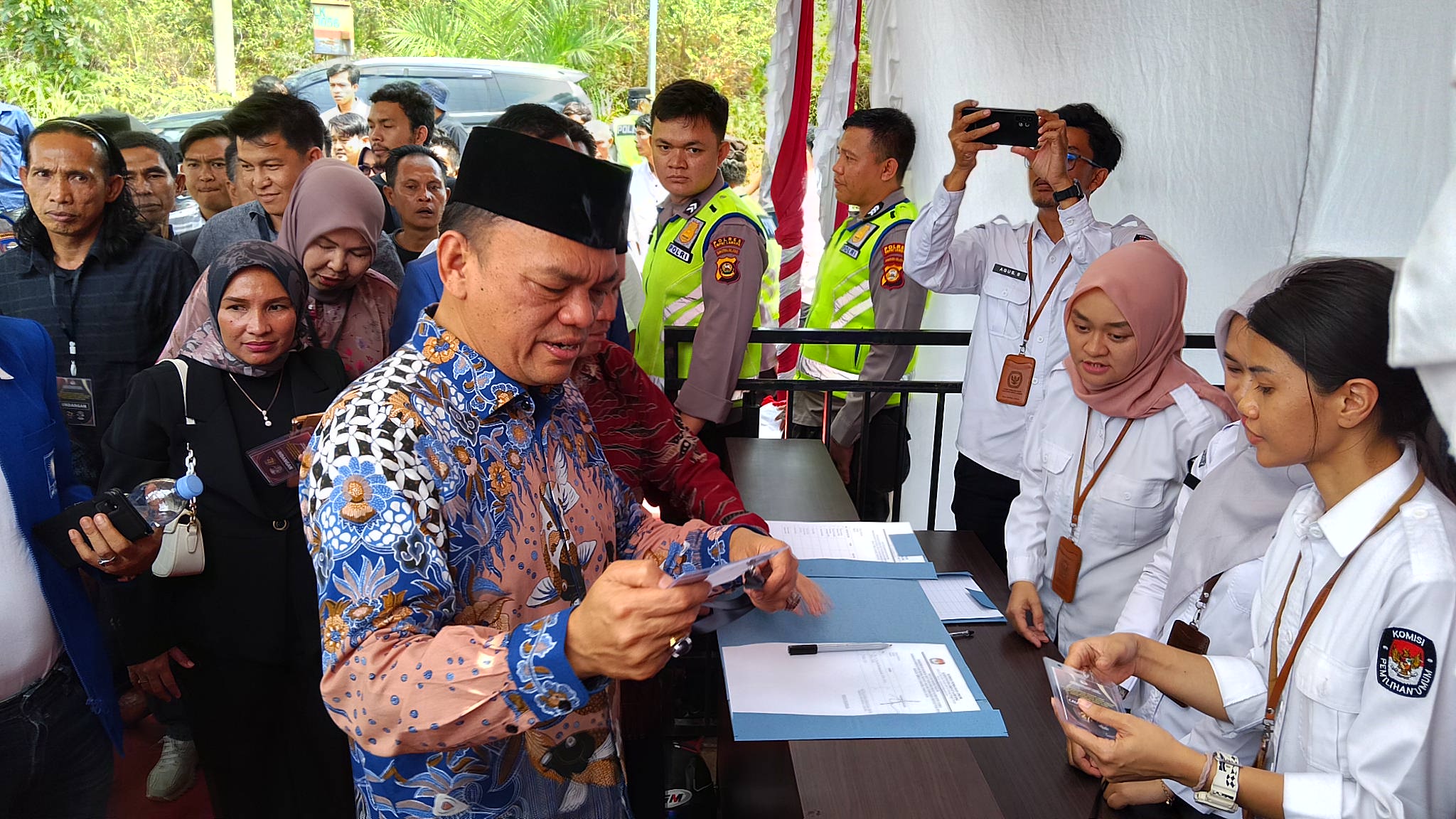 KPU Empat Lawang Gelar Pengudian Nomor Urut Paslonkada