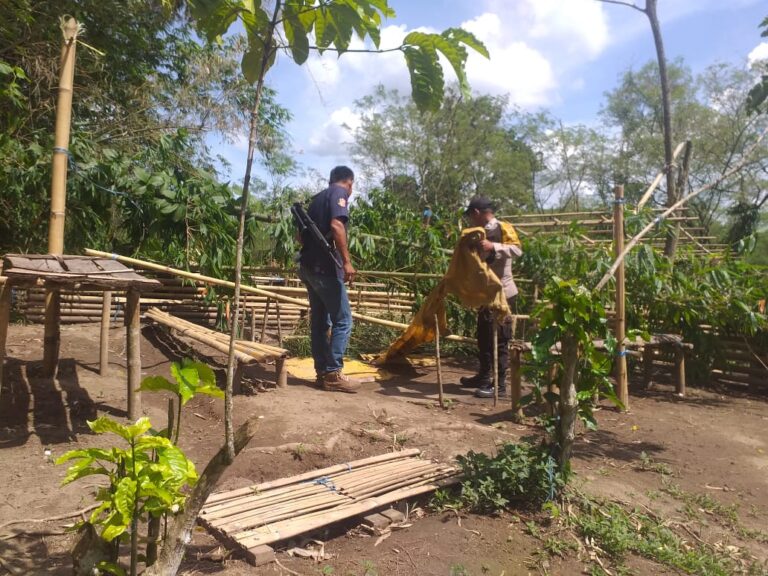 Sudah Berjalan 2 Jam, Polisi Hanya Menemukan Lapak Judi Kosong Tidak Lagi Beroperasi