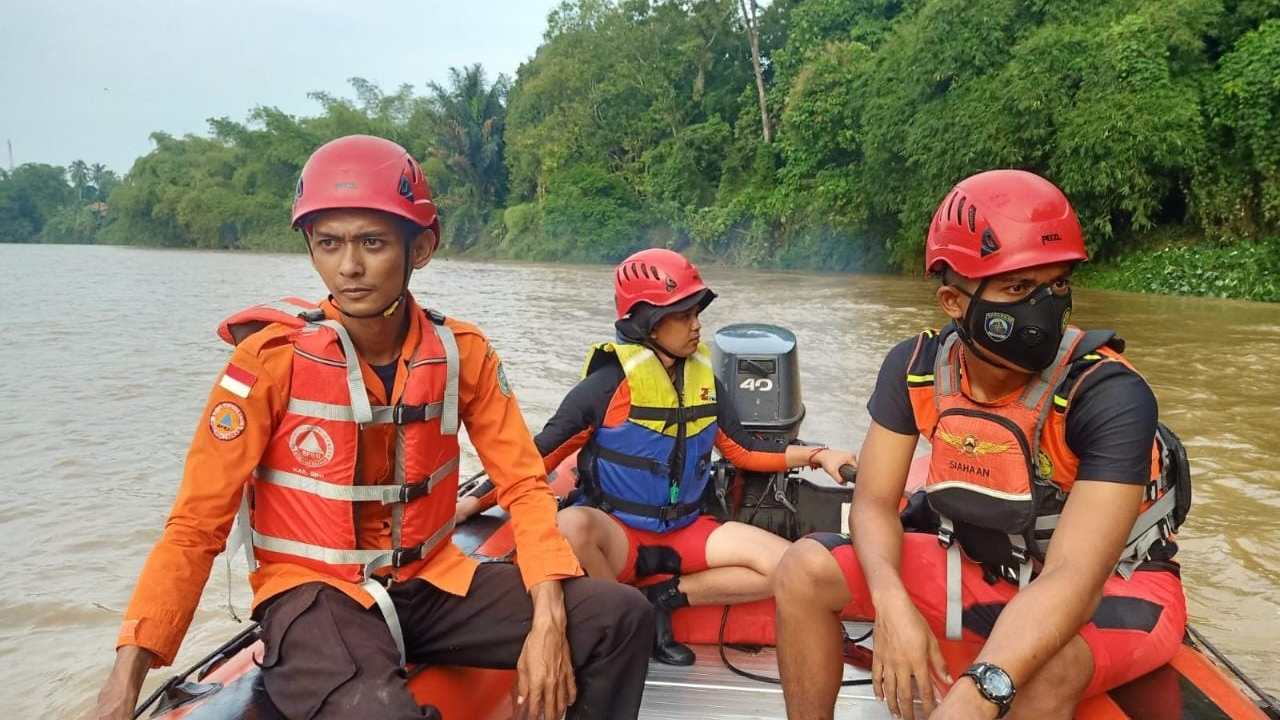 Malangnya! Pria Paruh Baya di Baturaja Hilang Terseret Arus Sungai Saat Hendak Pulang Berlebaran