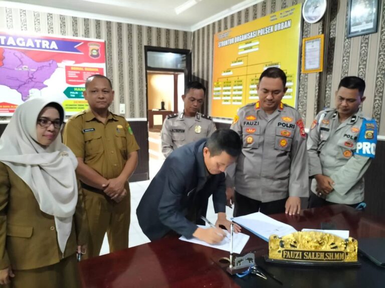 Polsek Tebing Tinggi dan SMP Negeri 1 Tebing Tinggi Tandatangani MoU