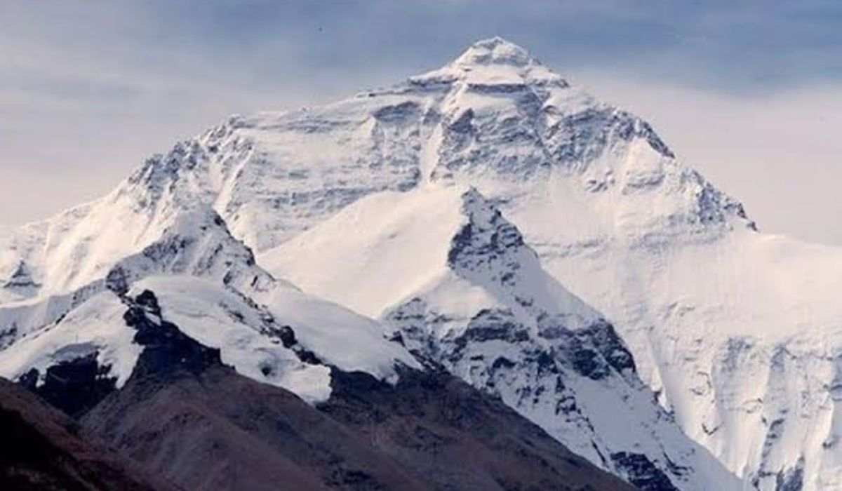 Mengapa Gunung Jayawijaya Kurang Diminati sebagai Destinasi Pendakian?