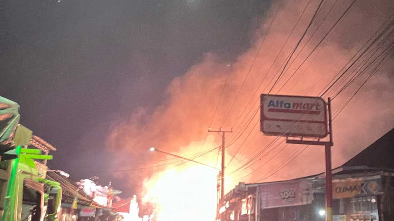 Gardu Listrik di Lahat Terbakar, Sempat Picu Pemadaman Listrik