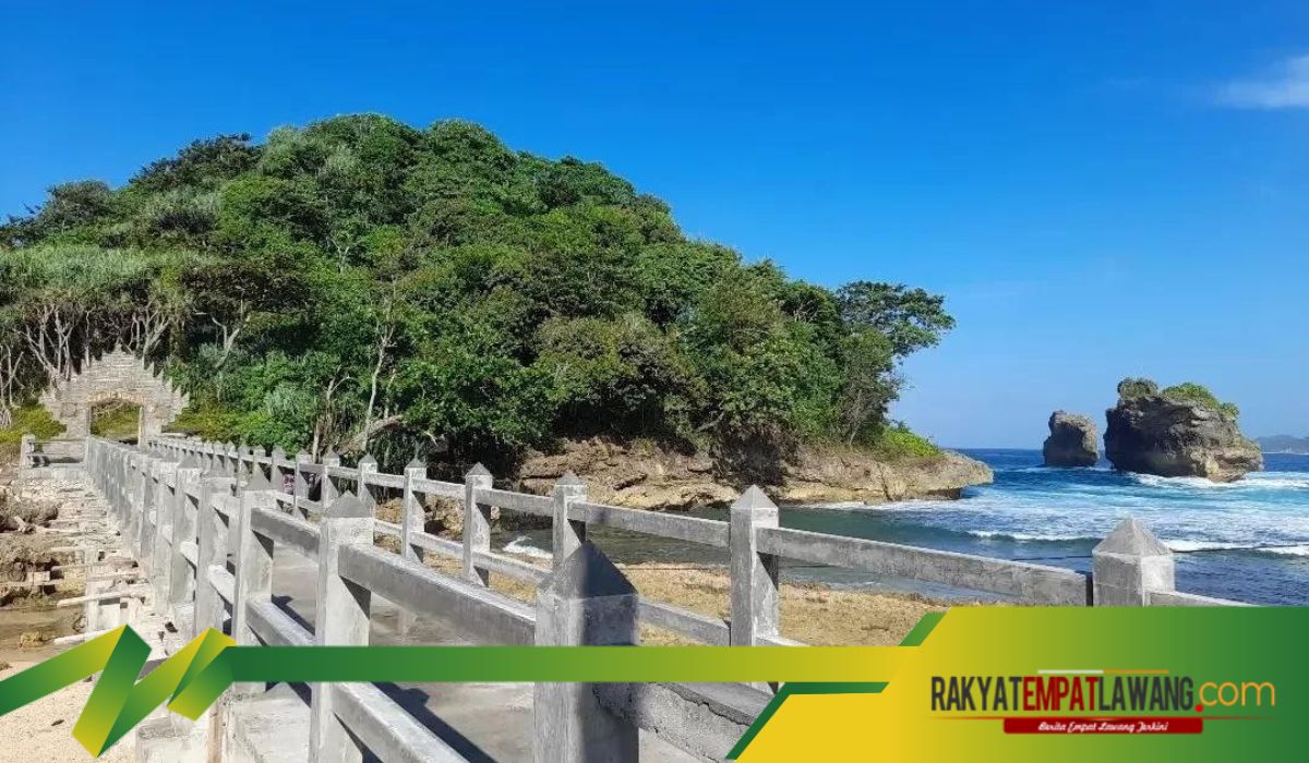 Menjejak Keangkeran Pantai Ngliyep: Destinasi Wisata yang Indah Tapi Angker di Malang