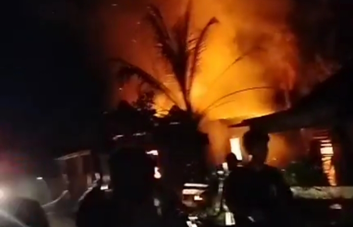Satu Rumah di Tebing Tinggi Empat Lawang Dilalap Sijago Merah, Kerugian Ditaksir Capai Ratusan Juta
