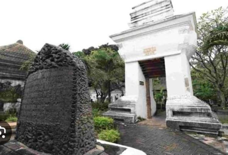 Makam K.T. Pusponegoro, Warisan Sejarah di Gresik yang Sarat Nilai Budaya