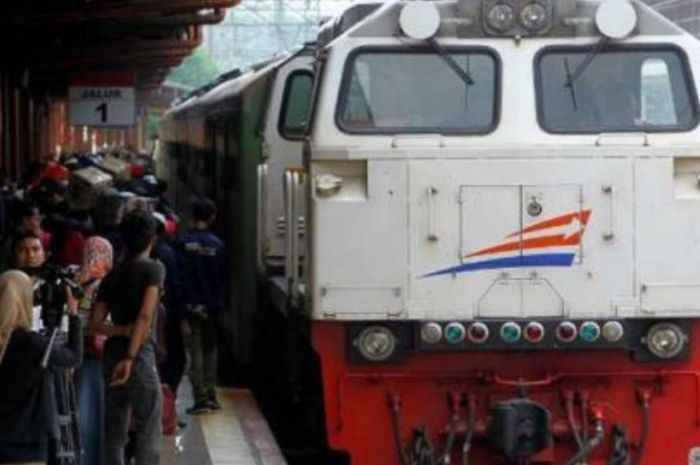 Kisah Misterius: Kereta Berjalan Tanpa Masinis dan Penumpang di Stasiun Manggarai