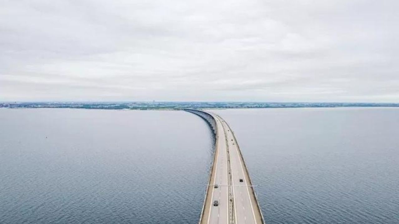 Jalan Tol Bali - Mandara: Penghubung Tiga Pulau di Atas Laut