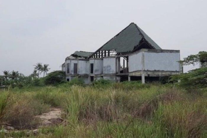 Misteri Bangunan Abadil: Eks Pabrik Kolonial Belanda yang Menghantui Ingatan