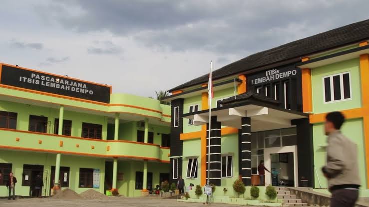 Rekomendasi Kampus Terdekat di Empat Lawang