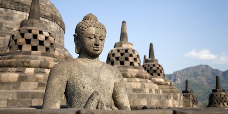 Eksplorasi Patung Unfinished Buddha di Museum Karmawibhangga