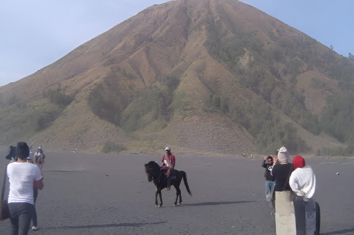 Misteri Gunung Bromo dan Jejak Penunggang Kuda Gaib