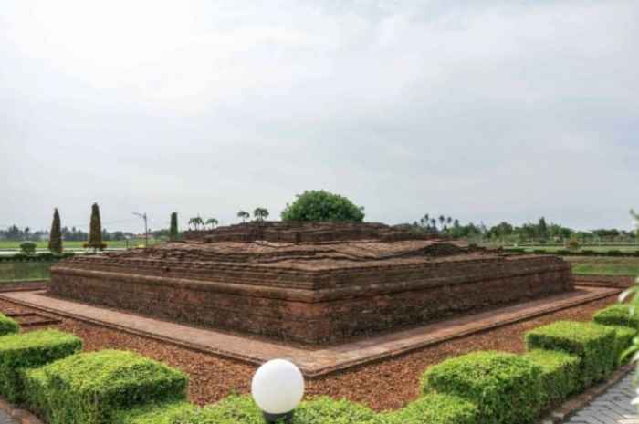 5 Keunikan Situs Batujaya di Jawa Barat: Menggali Sejarah Peninggalan Megalitikum yang Menakjubkan