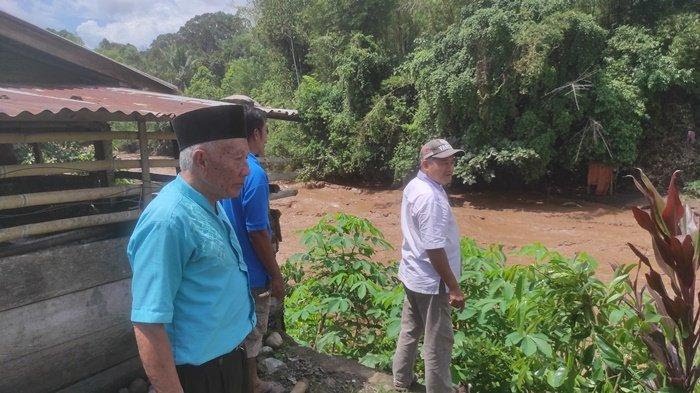 Sungai Lintang Meluap, Warga Kosongkan Rumah Untuk Jaga-jaga