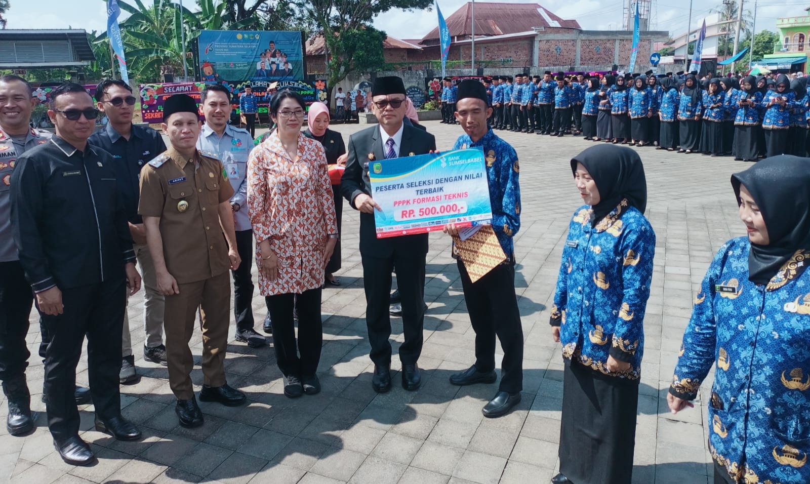 Lantik 449 PPPK, Bupati Empat Lawang Joncik Muhammad Tegaskan Pesan Penting Ini!