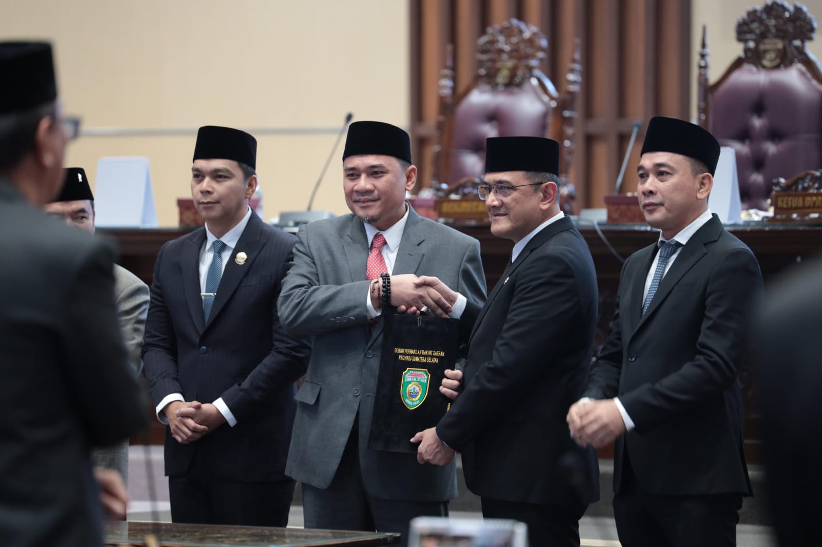 Herman Deru dan Cik Ujang Resmi Jadi Gubernur-Wakil Gubernur Sumsel, Begini Proses Penetapannya!