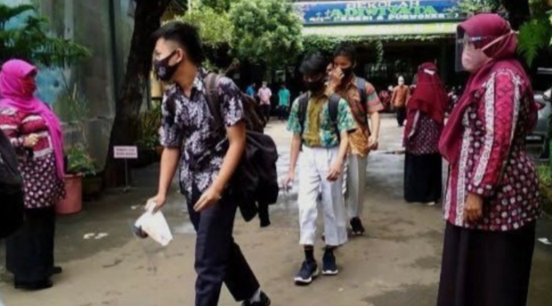 Marak Penculikan Anak, Mendikdasmen Minta Sekolah Perketat Pengawasan Antar-Jemput Siswa