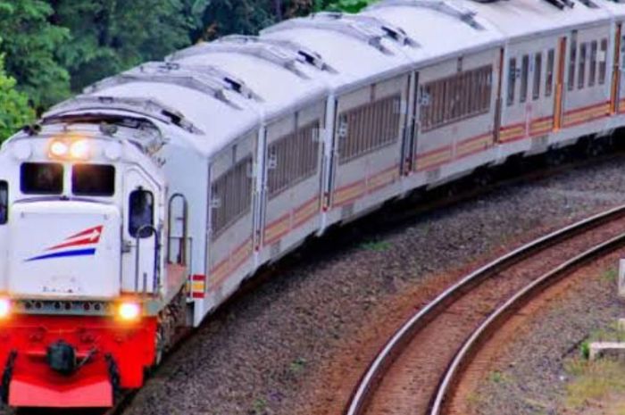 Kisah Kereta Berjalan Tanpa Masinis dan Penumpang di Stasiun Manggarai