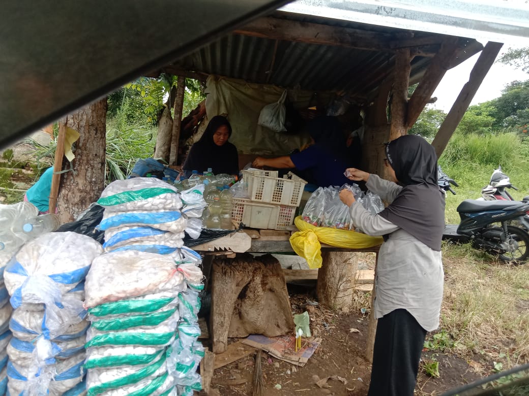 Penjual Bunga Raup Keuntungan